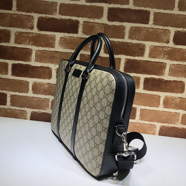 グッチバッグ背面デザイン